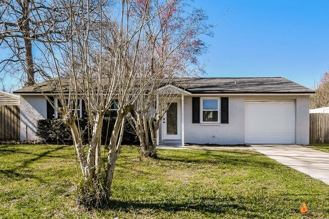 Photo - 2851 Tanglewood Blvd House