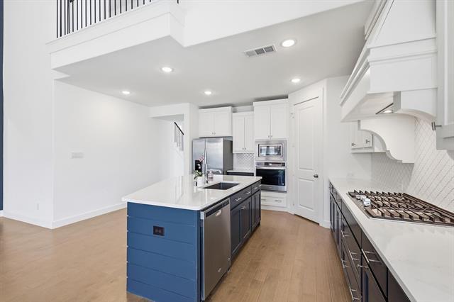 Photo - 922 Leola Ln