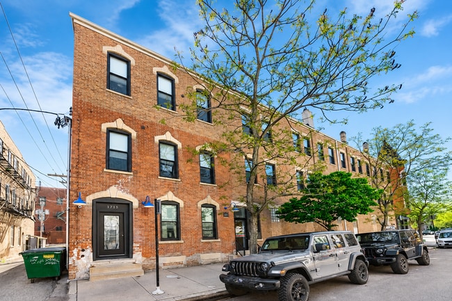 Building Photo - 1717 S Carpenter St Unit #2