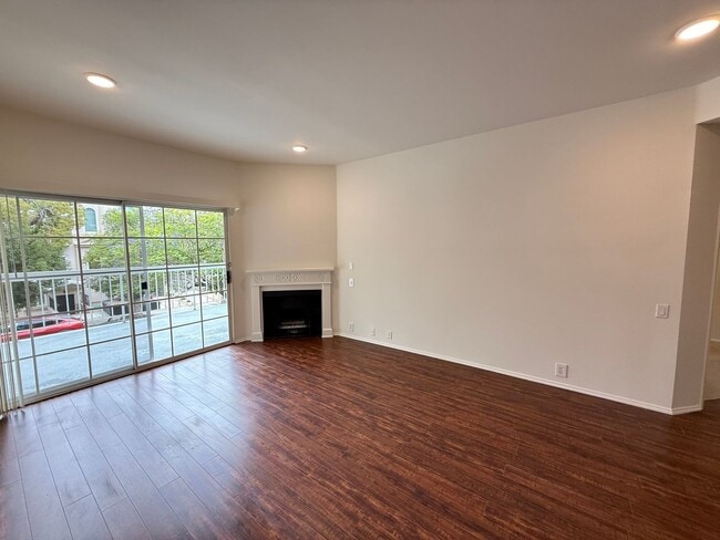Photo - 1440 Rexford Dr