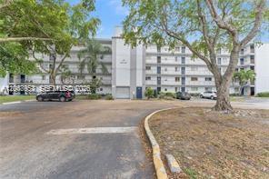 Photo - 8700 N Sherman Cir Unidad 108