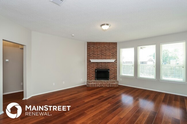Photo - 3925 Tarpon Springs Dr
