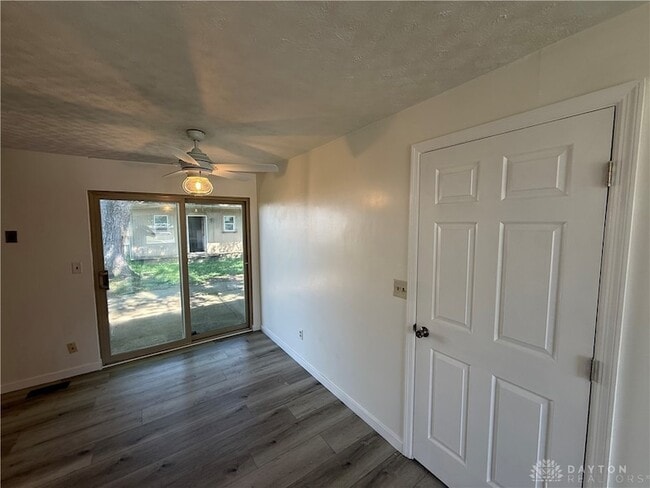 Photo - 7619 Bassett Dr