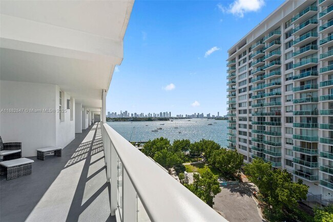 Building Photo - 910 West Ave Unit 0938 Rental