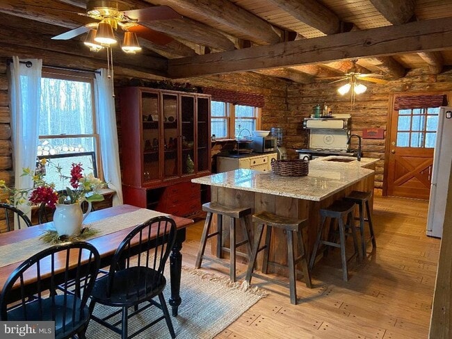 Photo - 510 Marges Mountain Ln