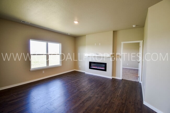 Photo - 4 Bed 2 Bath Home in the Waukee School Dis...