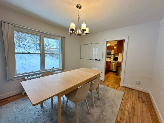 Photo - 6526 Rosemoor St