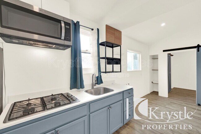 Photo - 215 Central Ave