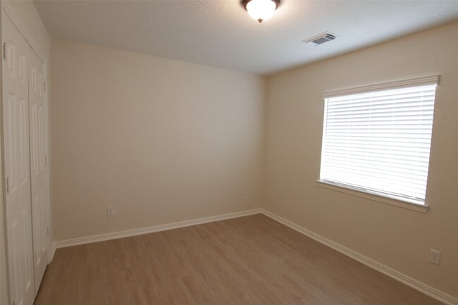 Photo - 4606 Autumn Village Dr