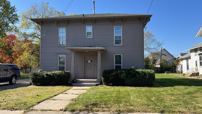 Building Photo - 453 N Washington St Unit 1