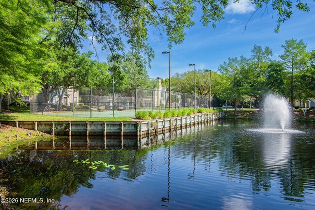 Photo - 13703 Richmond Park Dr N Unidad 1603