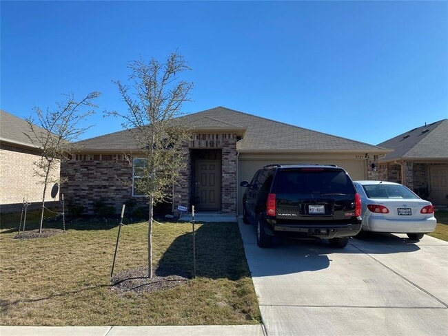 Photo - 5721 Roderick Dr