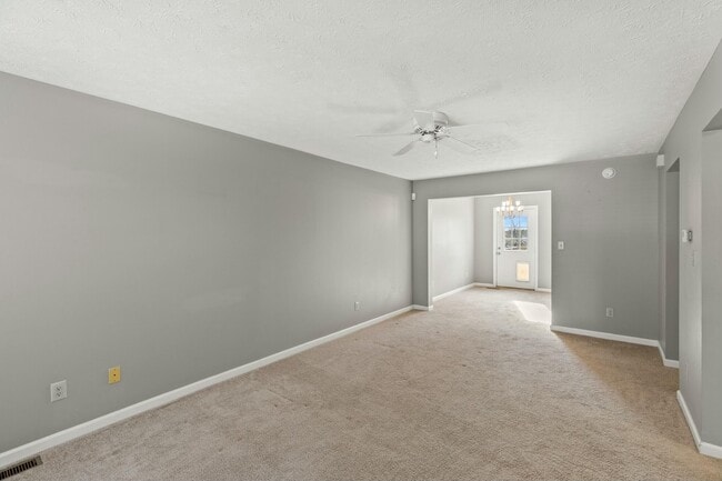 Photo - 424 Windfield Pl