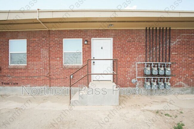 Building Photo - 2866 Grant Unit 4