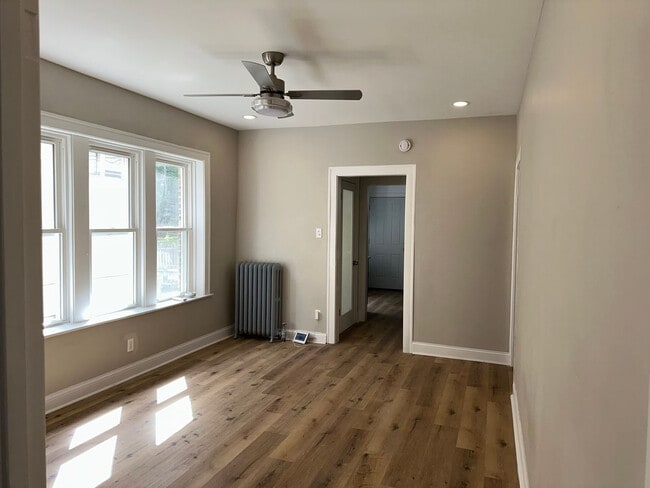 Photo - 11320 S Edbrooke Ave
