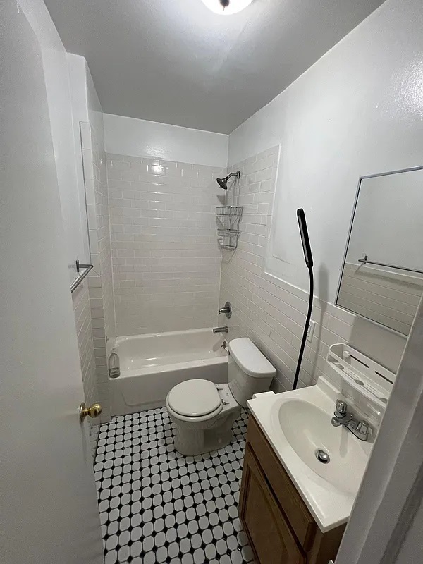 Photo - 22-77 Steinway St Apartments
