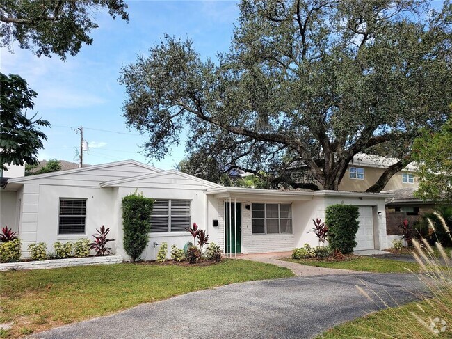 Building Photo - 707 S Lois Ave Rental