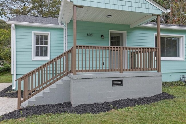 Photo - 808 S Park Dr