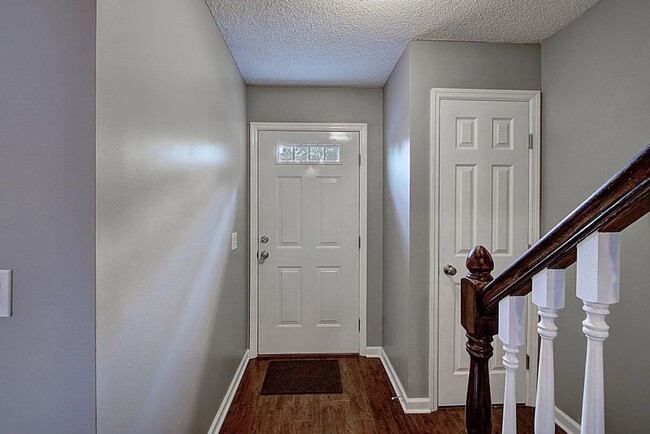 Photo - 200 Arrowhead Dr