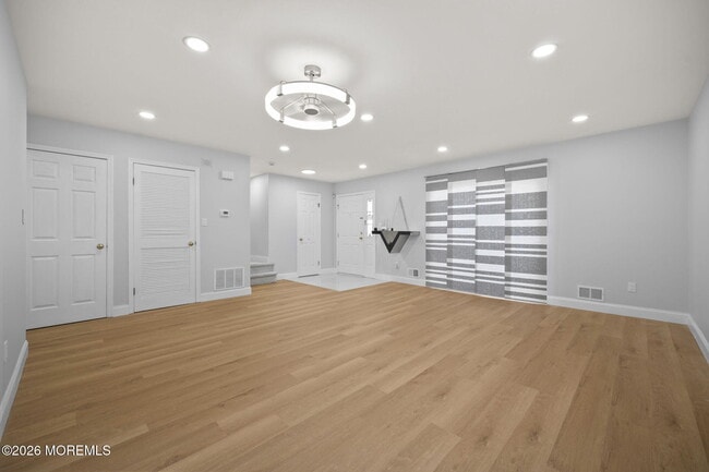 Photo - 1115 Roseberry Ct