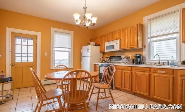 Photo - 16 Fisher Ave Unit 3