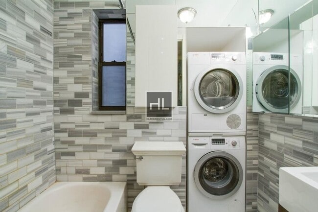 Photo - MOTT ST. Unidad 12