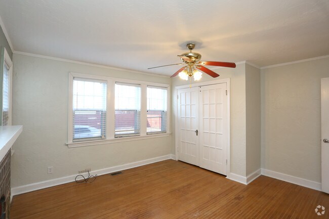 2HAB, 2BA -A- 1,100&nbsp;ft² - Habitación principal - The Avalon