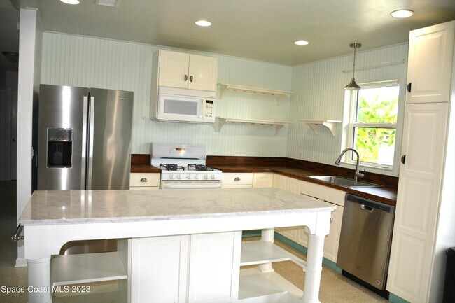 Photo - 1400 Glen Haven Dr