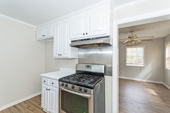 Photo - 3309 Cottonwood Dr House