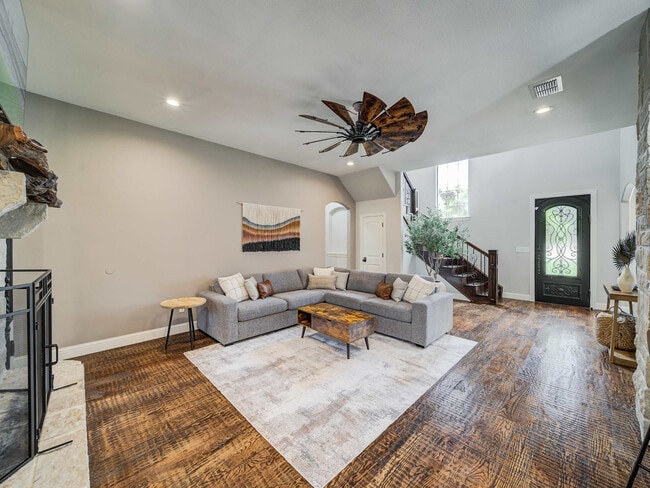 Photo - 200 Cove Dr Apartment Unit ID1035608P