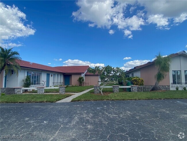 Building Photo - 4107 SE 18th Pl Rental
