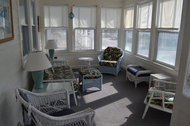 Photo - 19 S Surrey Ave