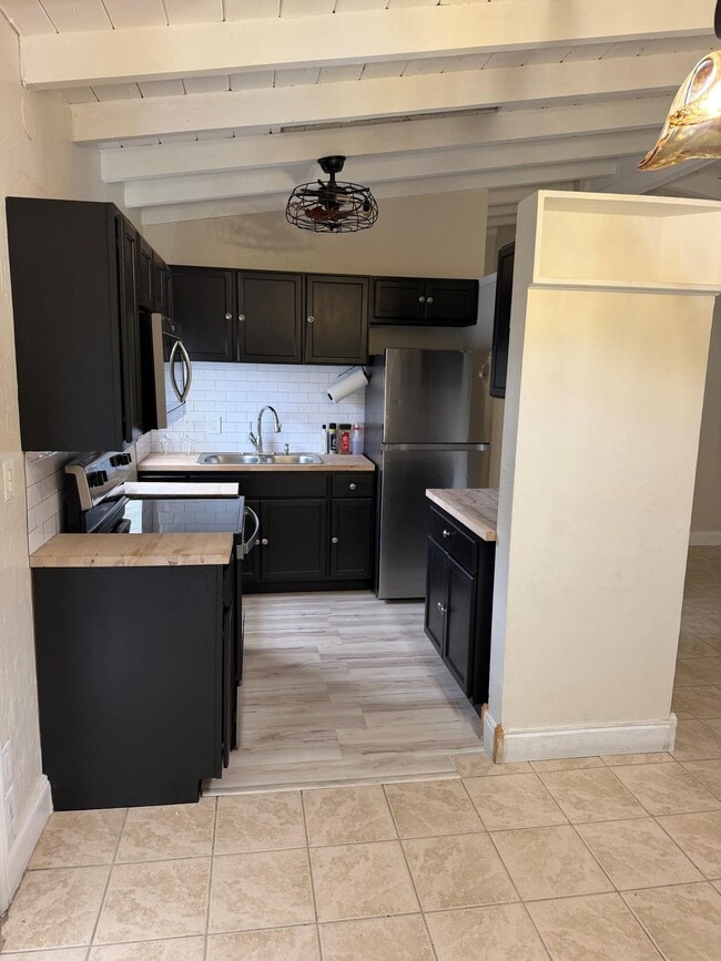 Photo - 804 SW 24th Ave