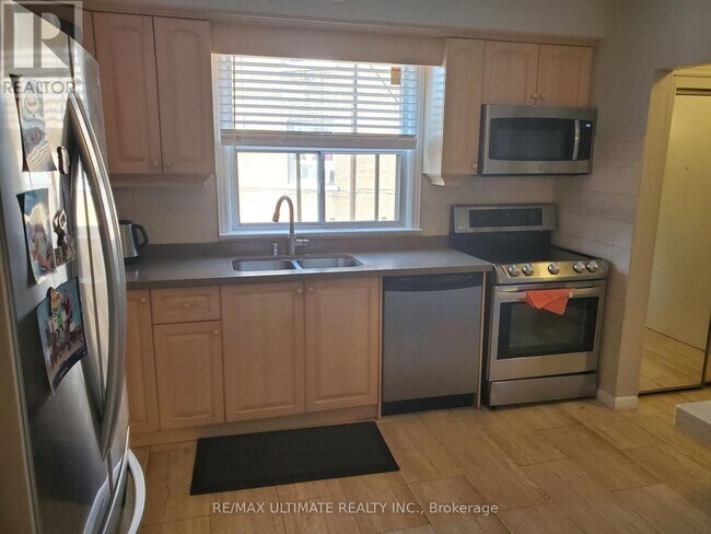 Photo - 23 Elway Ct Unit #2