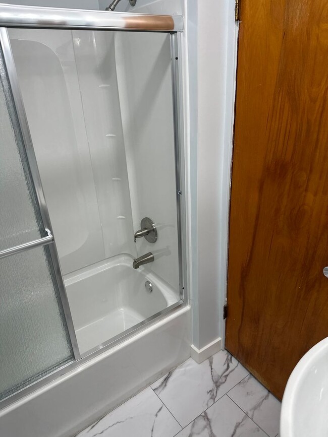 Photo - 107-109 N Jackson Ave Unit 109 N Jackson Apt 2