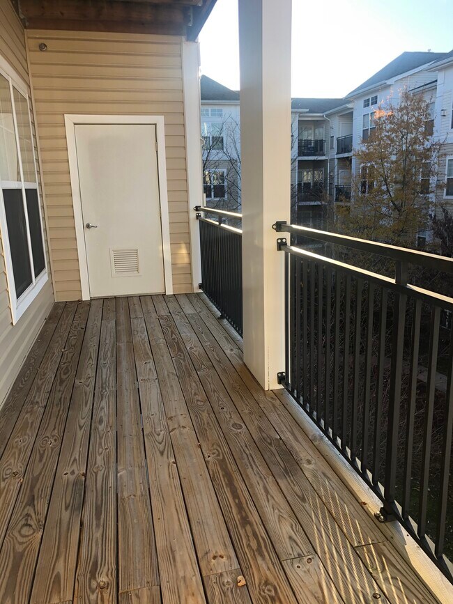 Balcony - 3810 Lightfoot St Unit 310