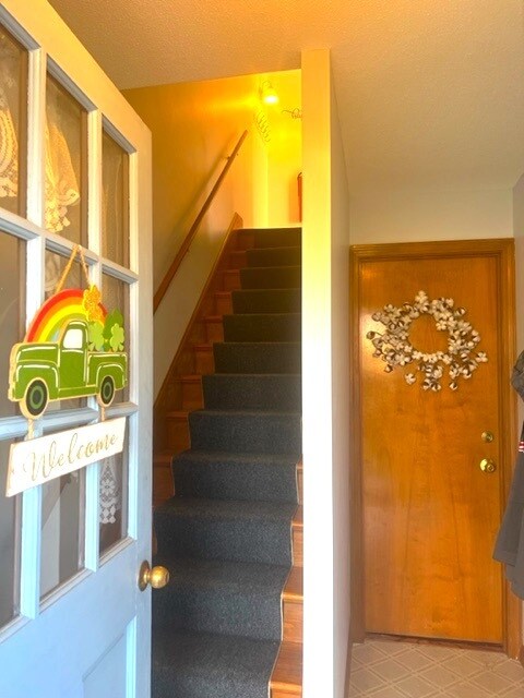 Photo - 877 Homestead Ave Unidad 2