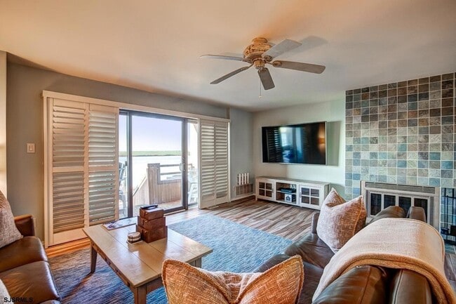 Photo - 12 Genoa Ct Unit 12