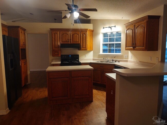 Photo - 5268 Deerfoot Ln