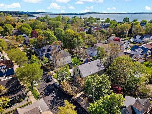 Photo - 183 Wood St Unit 3