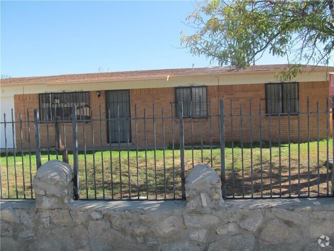 Building Photo - 5717 Dalhart Dr Rental