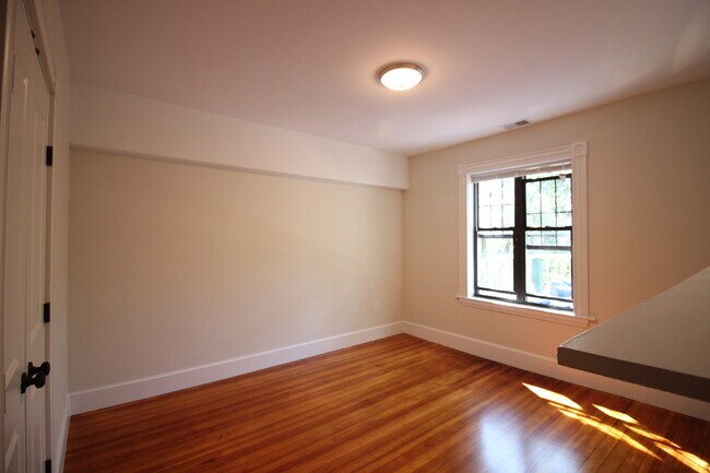 Photo - 65 Beech Glen St Unidad 2