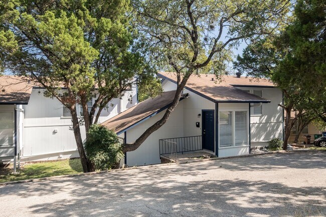 Photo - Spacious 3BR Far West Duplex with Loft & Private Deck