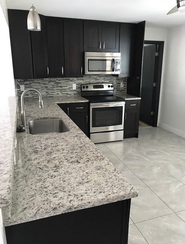 Photo - 1320 Milano Dr