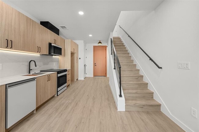 Photo - 630 Central Pkwy Unit 1213