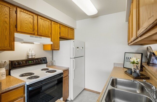 La Maisonnette Apartments - Kitchen - La Maisonnette Rental