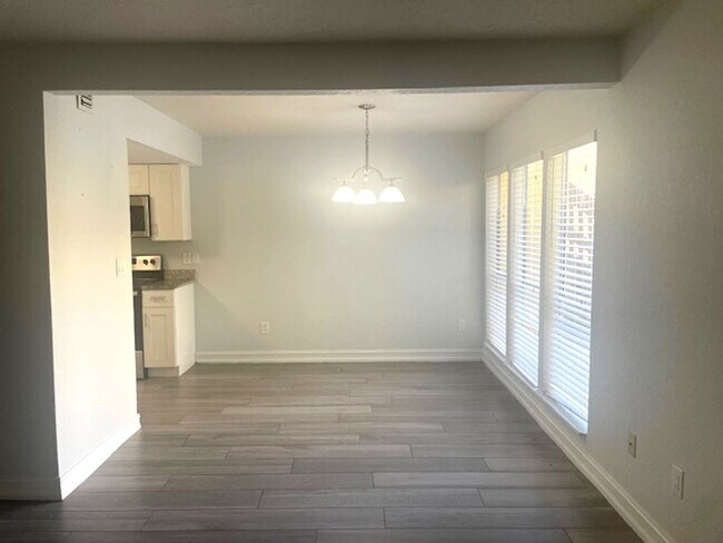 Photo - Charming 1-Bedroom Rental Close to Siesta Key Beach