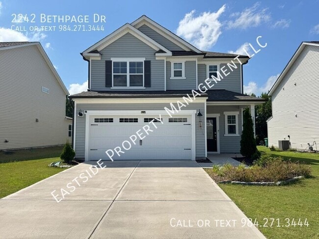 Building Photo - 2242 Bethpage Dr Rental