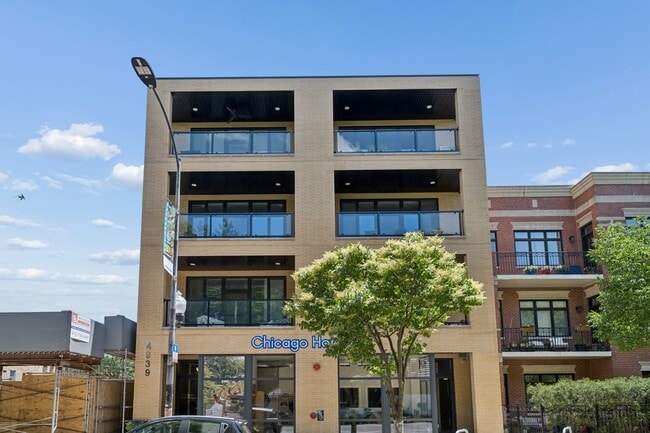 Building Photo - 4939 N Damen Ave Unit 201