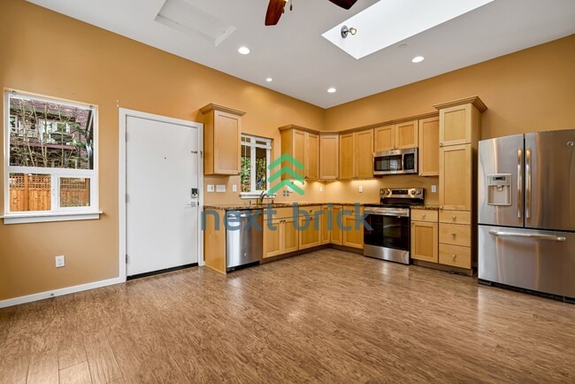 Photo - Cozy Retreat in Shoreline – Your Perfect 1,000 sqft Haven